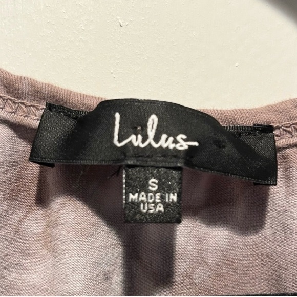 LULU’S Fit for Life Grey Multi Tie-Dye Twisted Reversible Crop Top. Size Small. - Picture 5 of 9